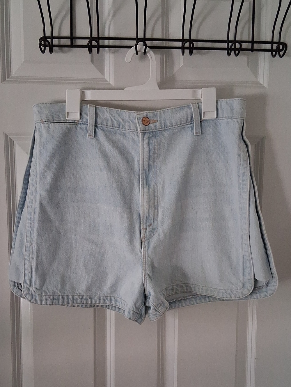 Snacks By Mother The Piece Of Cake Denim Shorts Size 34
